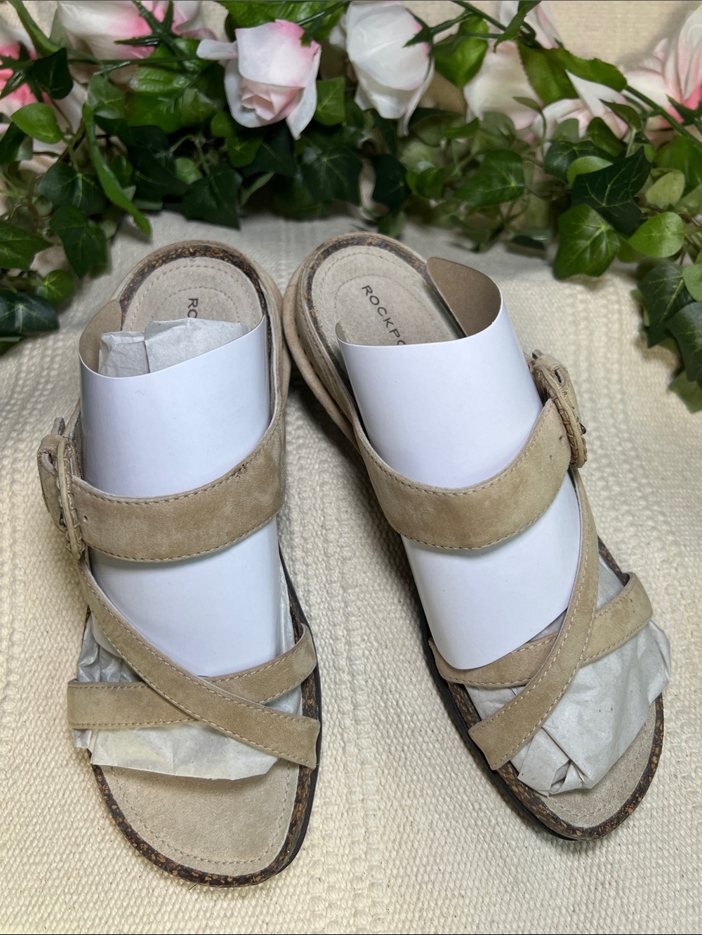 🌼NWOT Rockport Tan Suede Crisscross Buckle Slide Sandals